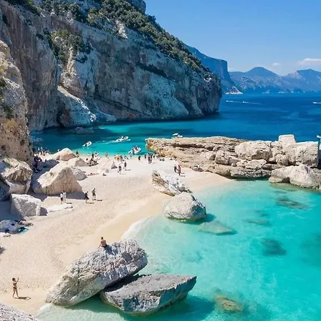 Eden Ogliastra Oda ve Kahvaltı Tortolì