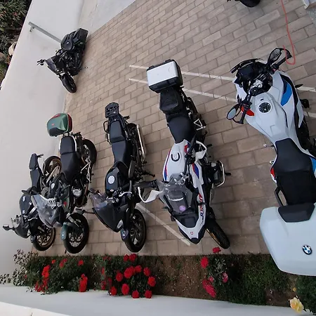 Eden Ogliastra Oda ve Kahvaltı Tortolì